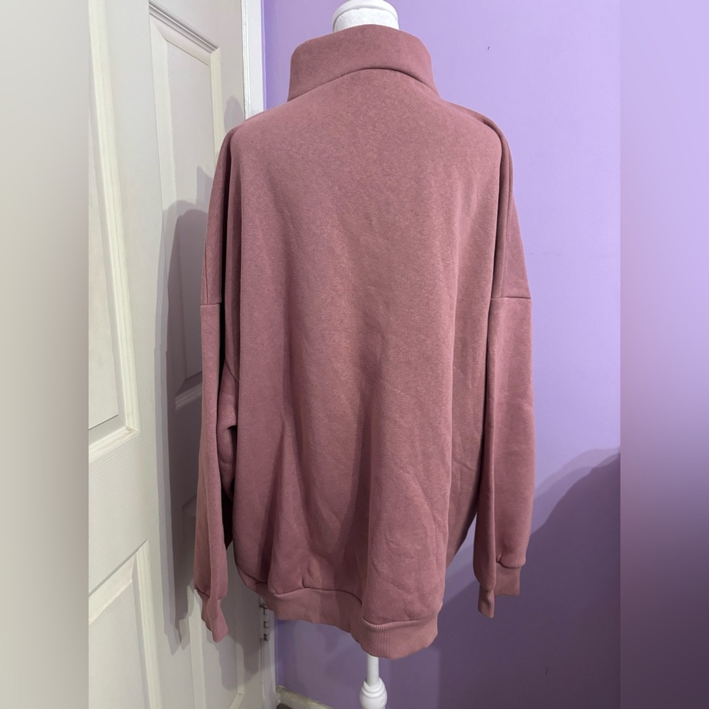 Boohoo Pink Pullover Sweatshirt - Picture 2 of 3